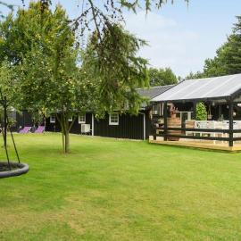 Lovely Home In Oksbøl With Wifi