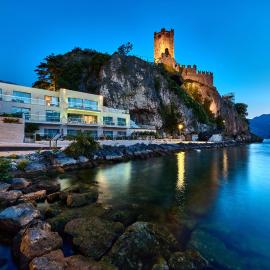 Hotel Castello Lake Front,馬爾切西內的飯店