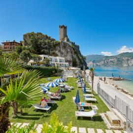Hotel Castello Lake Front, khách sạn ở Malcesine
