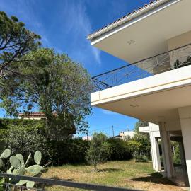 SUNNY HOUSE MariaDim, hotel in Aigio
