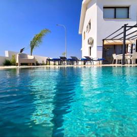 Larnaca Villa, hotel in Sophtadhes