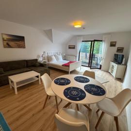 Ferienwohnung mit Balkon FeWo 11 Gustow, hotel Gustowban