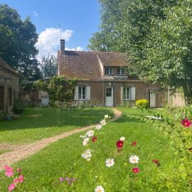 Maison chaleureuse avec cheminée