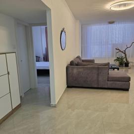 GK Apartments Urban Comfort Balfour โรงแรมในบัตยัม