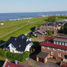 Deck 24 Noahs Appartement, hotelli kohteessa Wangerland