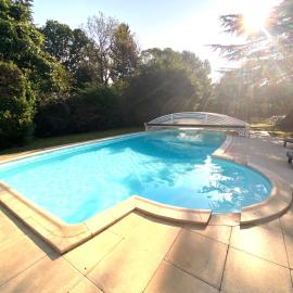 Les Mourguettes maison familiale avec piscine et garage sur 2000 m2 de terrain en campagne