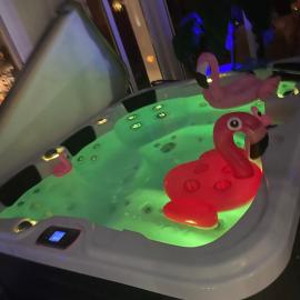 Loft 11 personnes Sauna Jacuzzi, khách sạn ở Mouscron
