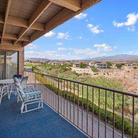 Cozy Condo - Stay for 9, hotel v destinaci St. George