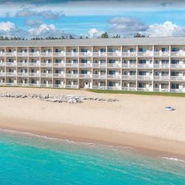 Mackinaw Beach and Bay Inn & Suites โรงแรมในแมคคินอซิตี้