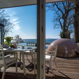 Viesnīca Sassnitz - Meerblick, Terrasse, Sauna, Fitness - FeWo Silbermöwe pilsētā Zasnica
