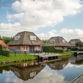 Holiday Home with garden, De Bloemert – hotel w mieście Midlaren