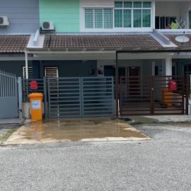 Purple TownHouse 9pax 3R2B Wifi