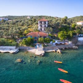 MELIES- Seaside Boutique Apartments, hotel em Chorto