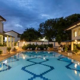 The Blue Wave Hotel, hotel en Arugam Bay