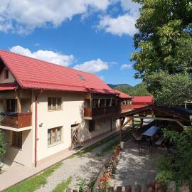 Cabana Muntele Paltinei, готель у місті Muntele Rece