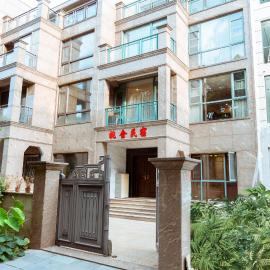 Golden Peach Riverside Manor