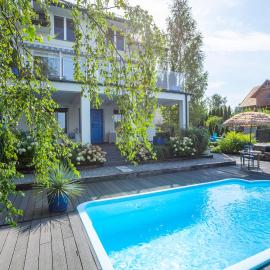 Villa Santorini, hotell sihtkohas Konarzyny