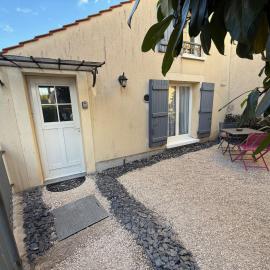 Le Fraisou Maison individuelle cosy proche Disney et Paris, hotel in Saint-Thibault-des-Vignes