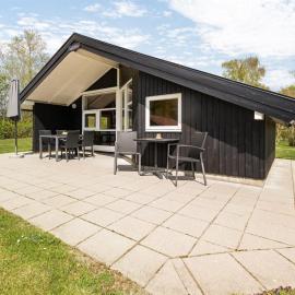 Holiday Home Frimanda - 200m from the sea by Interhome, hotel in Marielyst