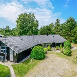 Holiday Home Joakim - 350m from the sea by Interhome, hotel en Marielyst