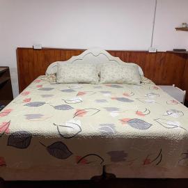 Casa Luminosa de 2 amb - con cama king - zona centro y río
