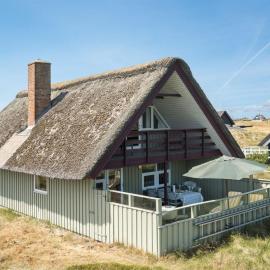 Holiday Home Inra - 400m from the sea by Interhome
