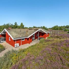Holiday Home Asdis - 2-8km from the sea by Interhome, hotel em Bolilmark