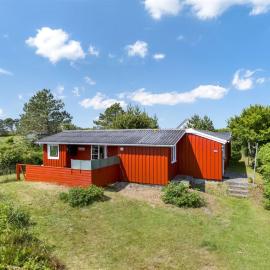 Holiday Home Winald - 500m from the sea by Interhome, hotel in Lakolk