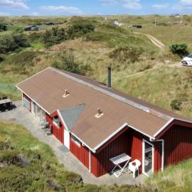 Holiday Home Borjana - 800m from the sea by Interhome, khách sạn ở Oksbøl