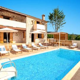 Villa Artemisia by Villa Plus, hotel em Ágios Nikólaos