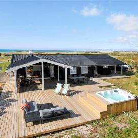 LN449-Hjorring-Bovlingbjergvej-3, hotel in Hjørring
