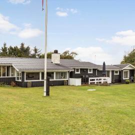 LN1610-Hjorring-Ronnebaervej-8, hotel v destinácii Hjørring