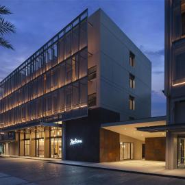 Radisson Hotel Don Mueang Bangkok، فندق في بانكوك