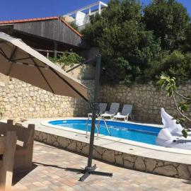 Grey Gold apartment 80m from the beach