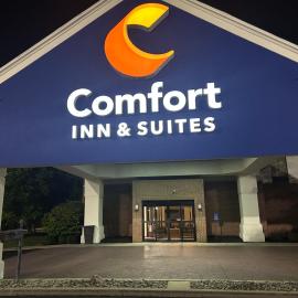 Comfort Inn & Suites Toledo North, hotel em Toledo