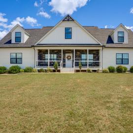 Lake Anna Retreat w/ Boat Slip | Sleeps 15, hotel a Mineral