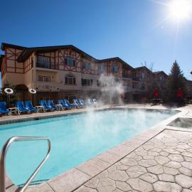 Swiss-Charmed Mountain Retreat NEW Listing โรงแรมในมิดเวย์