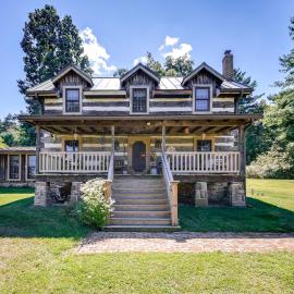 Cabin Vacation Rental ~ 8 Mi to Penn State!