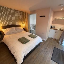 Brook Lodge, Hotel in Winford