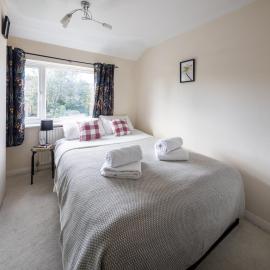 NEW Contractor & Groups-3Bedrooms-Parking-By Fab Accommodation