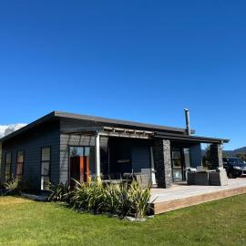 Gibbs Guesthouse, hotel in Tatare