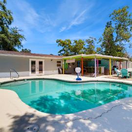 Pinellas Park Cottage