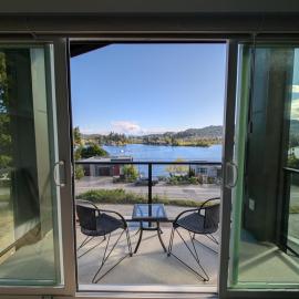 Lakeview Hideaway