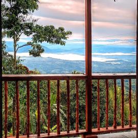 Támesis में, होटल Country cabin with panoramic of the montains Támesis - cabaña refugio entre nubes