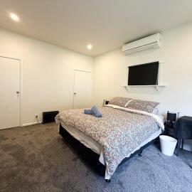 Spacious Surf-side 4 bedroom Retreat: Wellington şehrinde bir otel