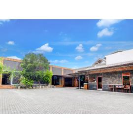 Viesnīca Hotel O Prambanan Near Prambanan Temple pilsētā Prambanana