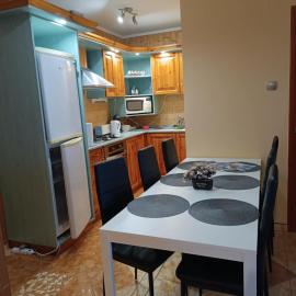 Four Seasons apartman