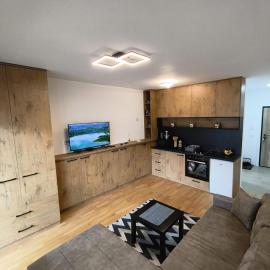 EastWest Nest Sarajevo, hotel din Vogošća