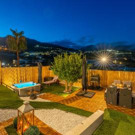 The Secret Garden - Jacuzzi Privata e Relax a Sanremo, hotel v Sanremu