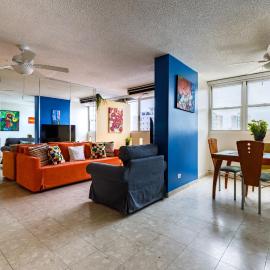 Condado Beach 2-Bedroom 2-Bathroom Apartment with Beachfront Pool